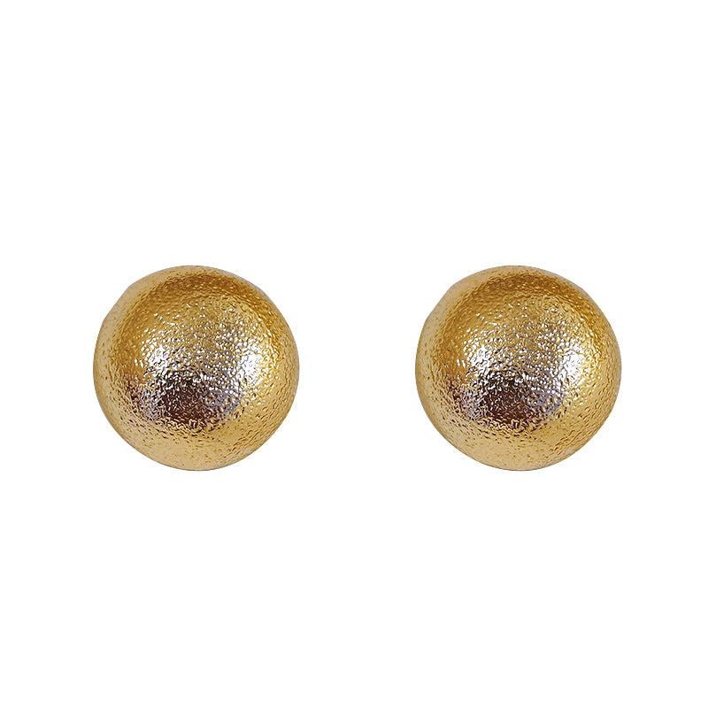 High-grade Exaggerated Metal Elegance Retro Round Earrings