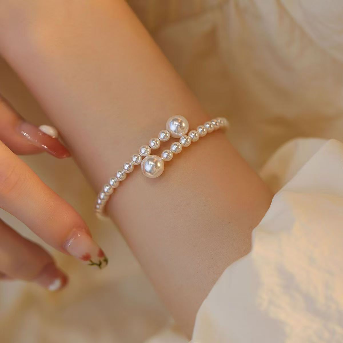 French Style Vintage Pearl Gentle Temperament Female Design Gift Simple Bracelet