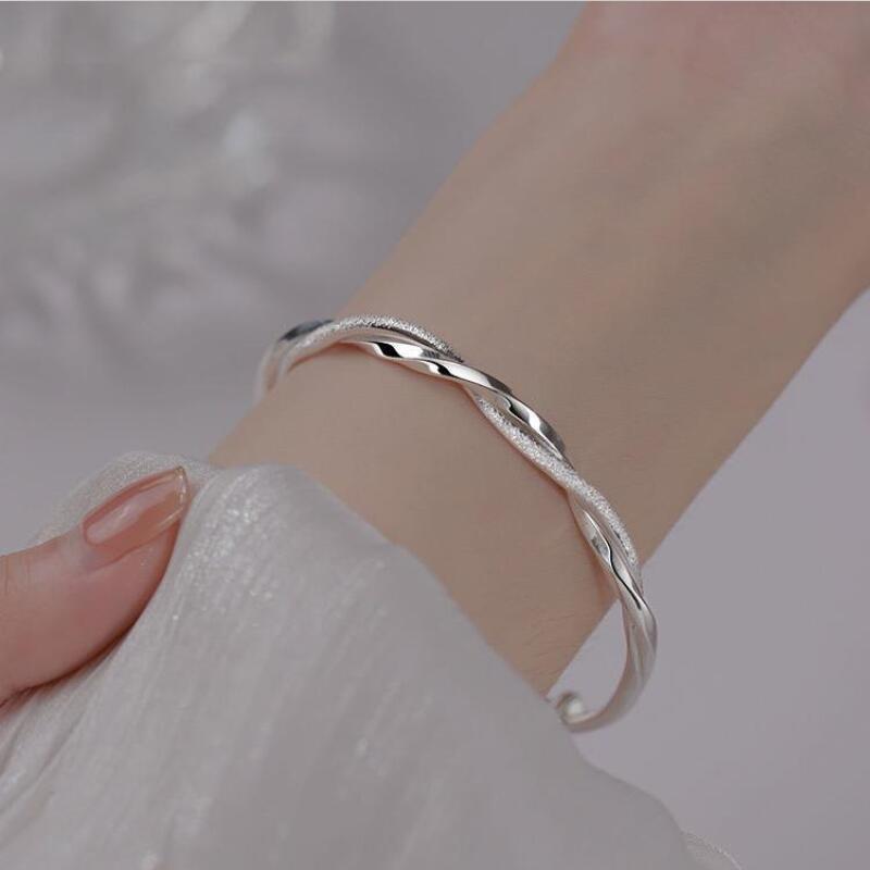 Mobius Strip Winding Niche Design Cuff Temperament Bracelets