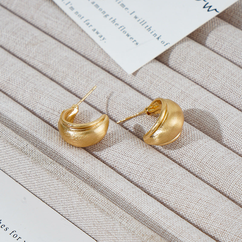 Women's Brushed Frosted Ball Retro Commuter High-grade Earrings