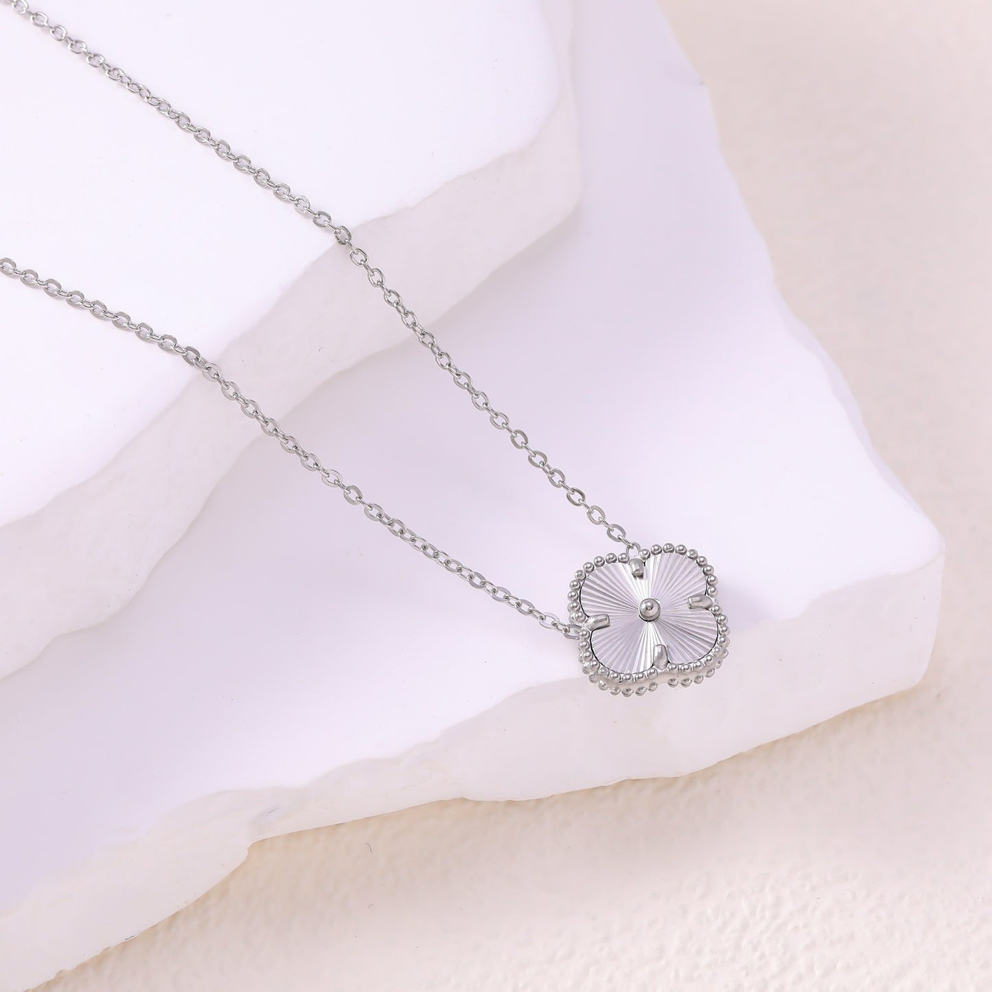 Golden Four-leaf Flower Design Personality Gold Necklaces