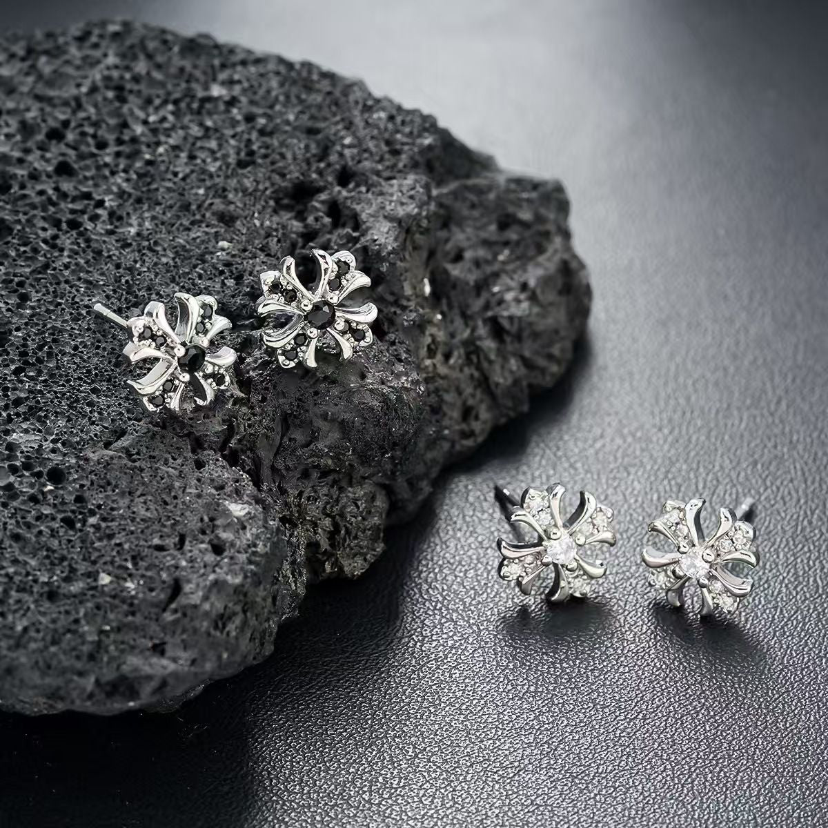 Women's & Men's Cross Flower-de-luce Light Luxury Fashion Simple Stud Earrings