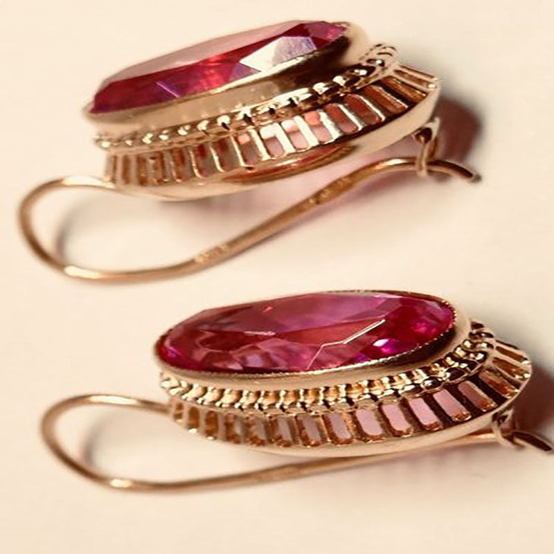 Women's Fashion Simple Golden Hollow Type Red Gem Earrings