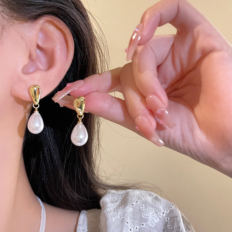 Boucles d'oreilles de luxe légères simples et à la mode pour adultes