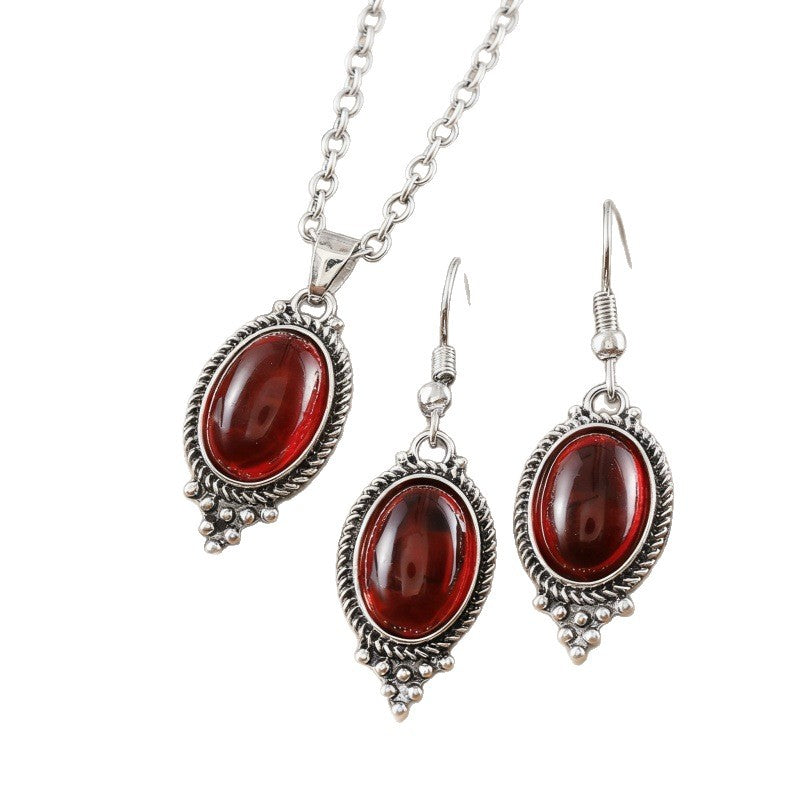 Retro Exquisite Embossed Metal Alloy Inlaid Jewelry Set