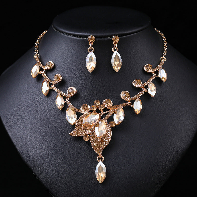 Women's Source High Profile Retro Luxury Crystal Banquet Formal Dress Clavicle Jewelry Set