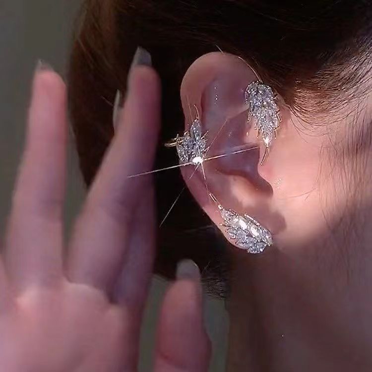 Hollow Butterfly Hook Tassel Flowers Snowflake Wheat Wings Integrated High-grade Ear Clip