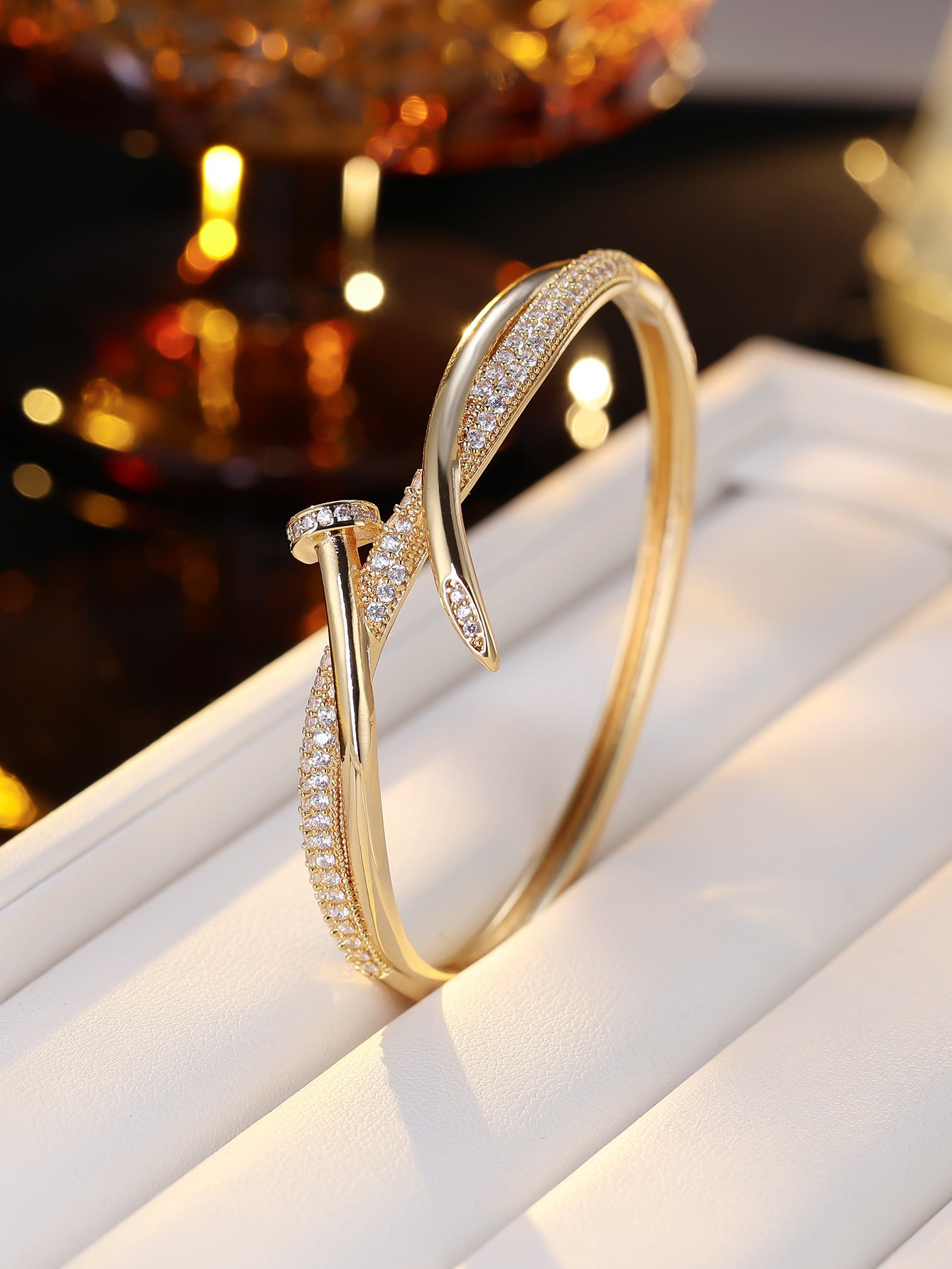 High-grade Nail Surround Shape Fashion Exquisite Bracelets