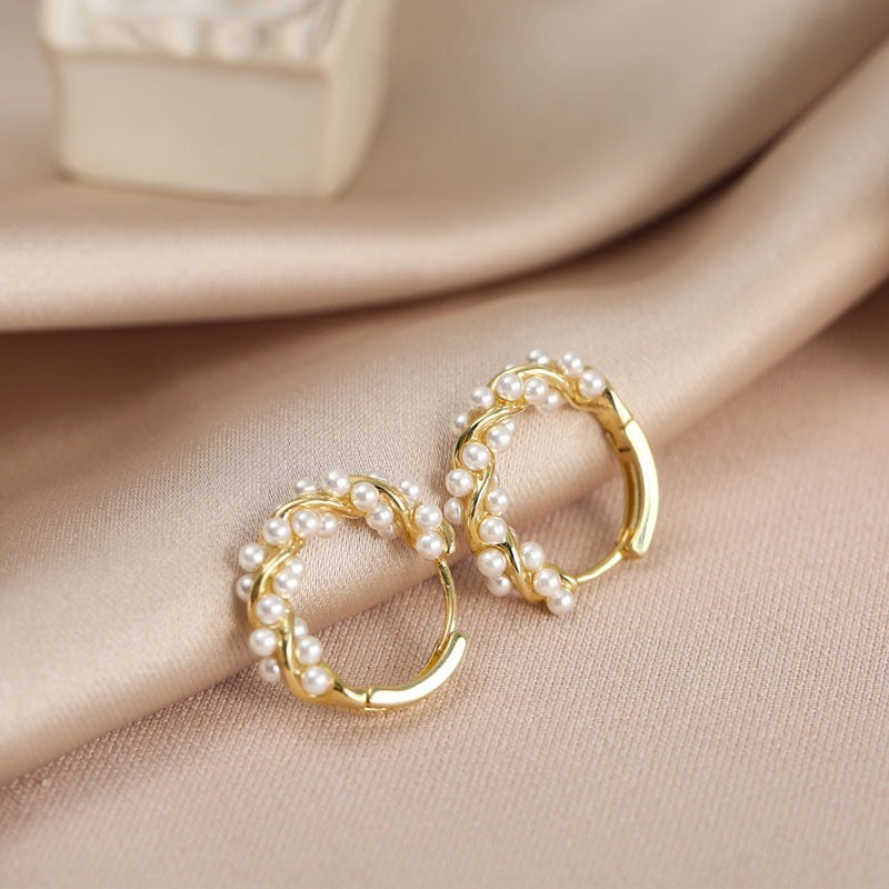 Pearl Clip Female Niche Temperament Retro Affordable Ear Buckle