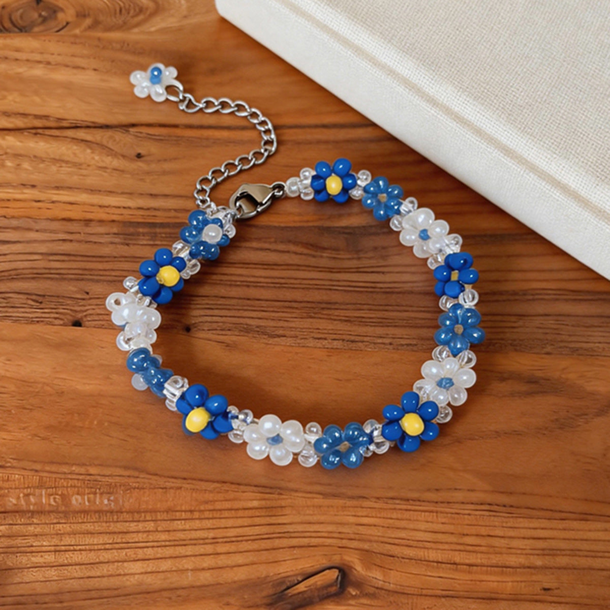 Stainless Steel Flower Beaded High-grade Light Luxury Clavicle Jewelry Set