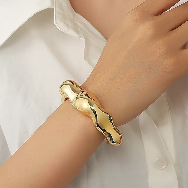 Women's Irregular Wavy Open-ended Personalized Niche Design Bracelet