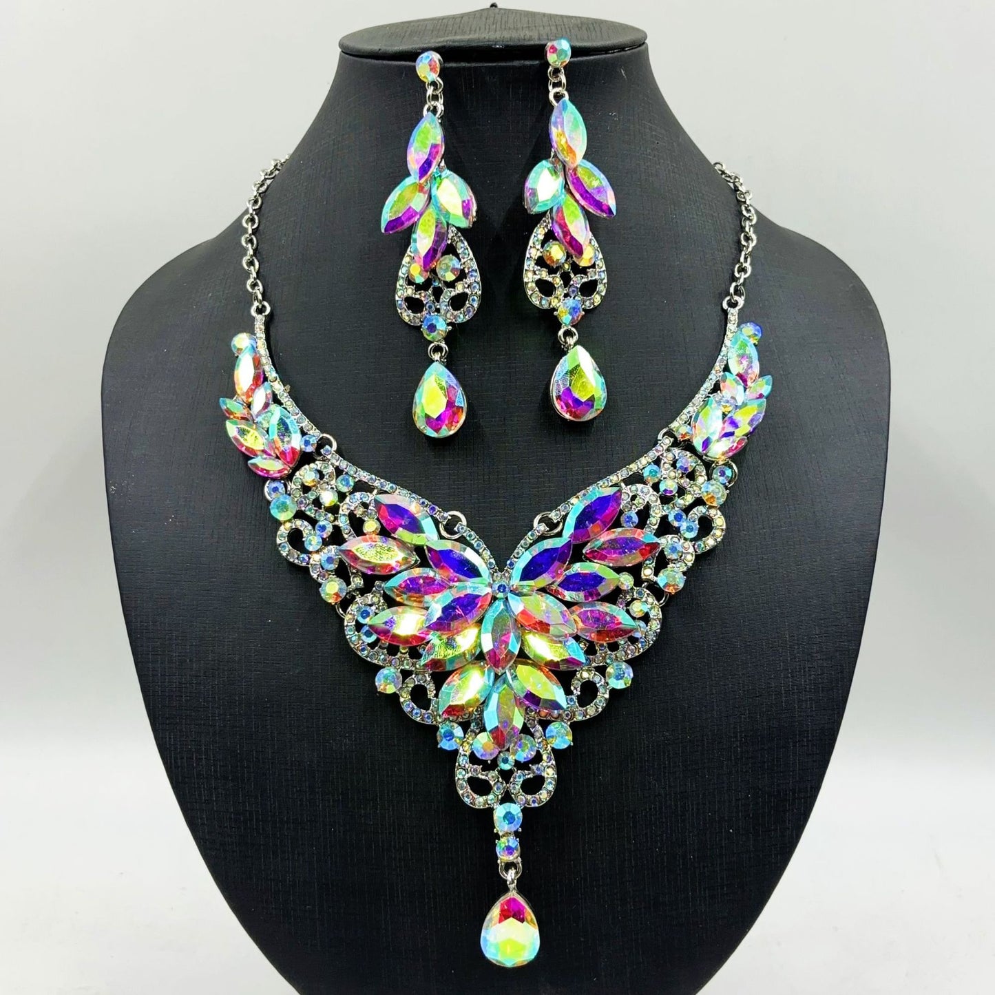 Women's Fashion Temperament Alloy Electroplating Banquet Formal Jewelry Set