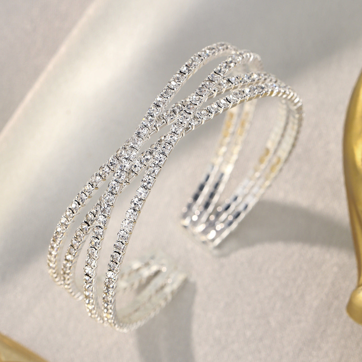 Women's Rhinestone Elastic Design Claw Chain Cross Bracelet
