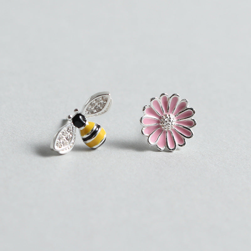 Bee Flower Female Fashion Honey Picking Cute Earrings
