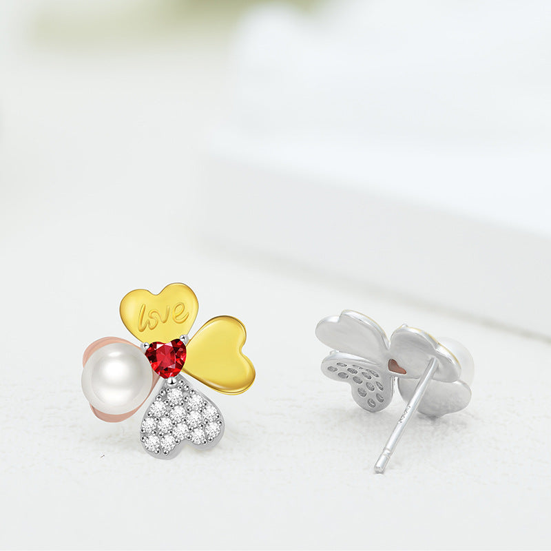 Sier Heart-shaped Pearl Light Luxury Ear Earrings