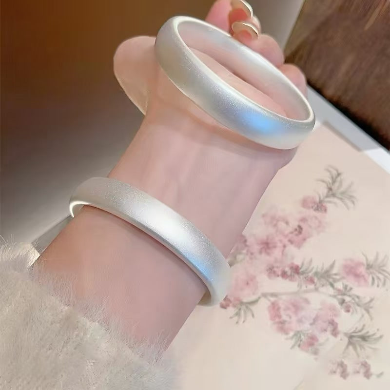 Women's Tire Frosted White Copper Wide Sier Bracelets