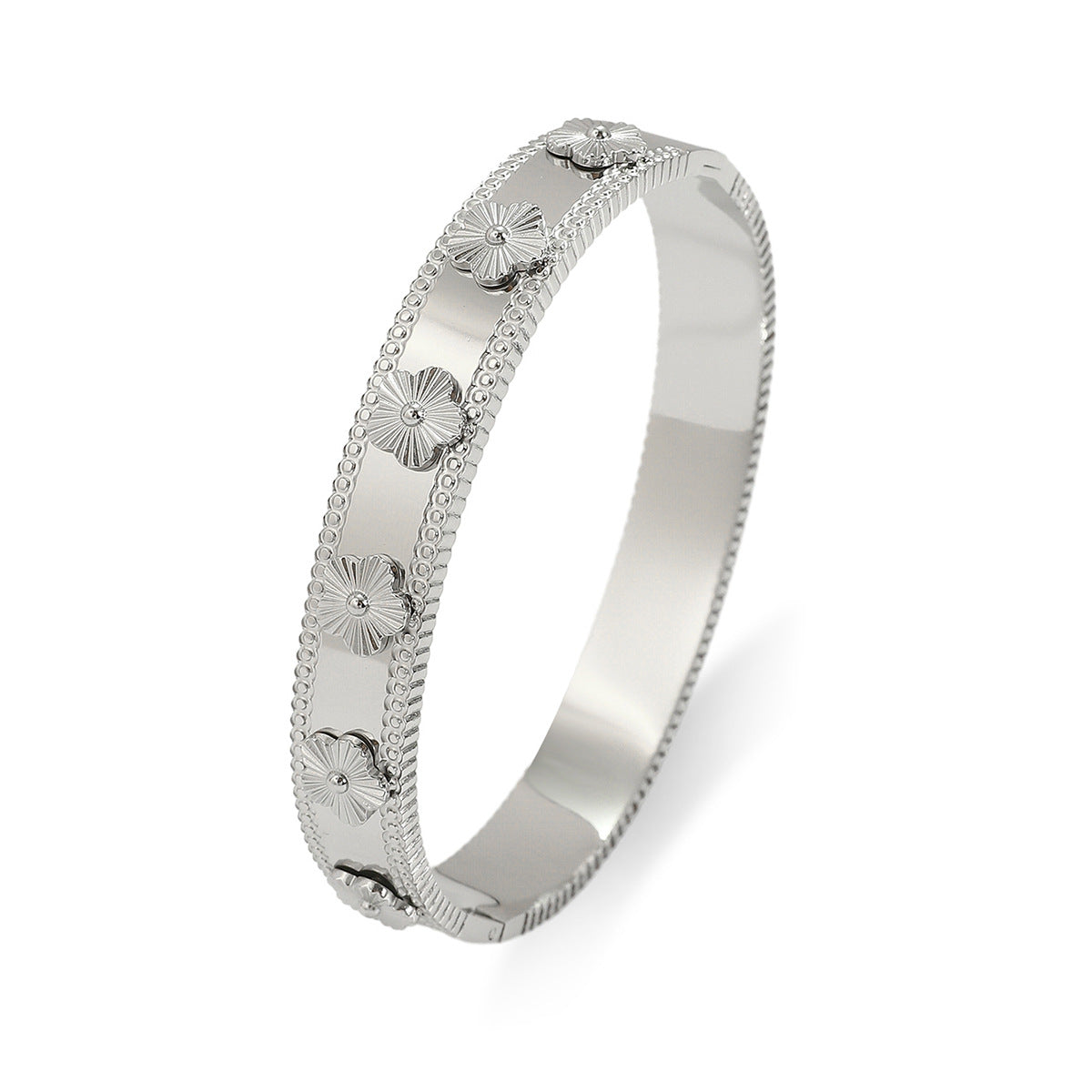 Women's Five-leaf Flower Titanium Five Petal Daily Temperament Bracelet