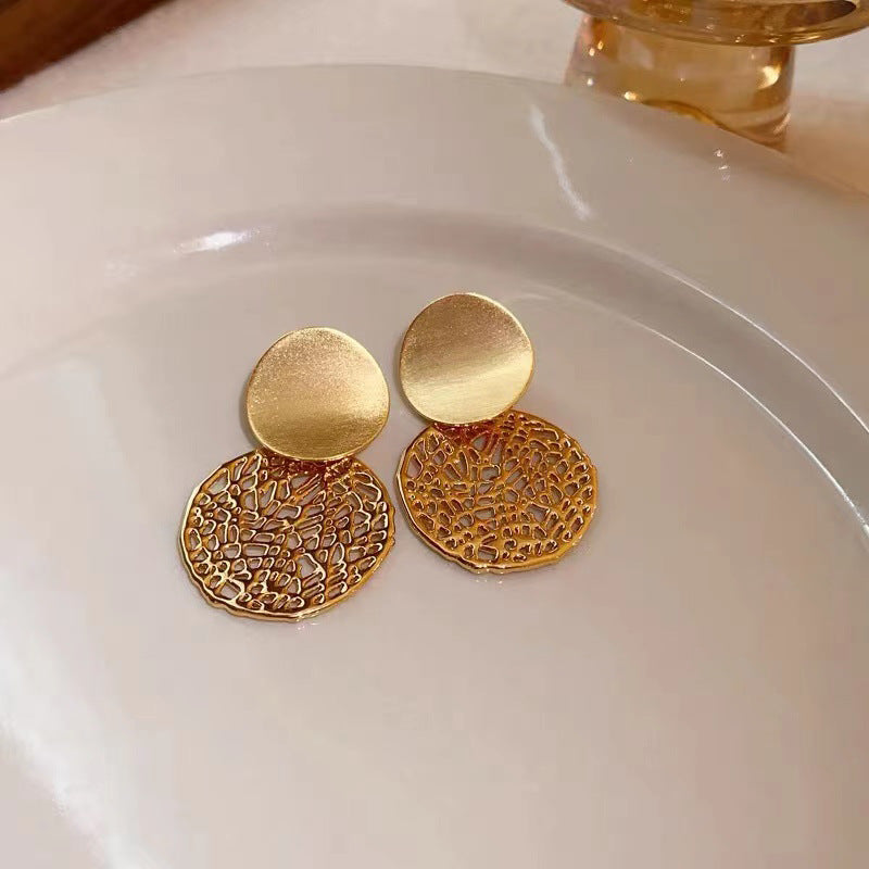 Women's Mesh Metal Circle Hollow High-grade Exquisite Earrings