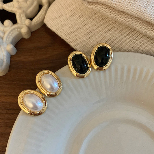 Women's Oval Metal Pearl For French Style Retro Earrings