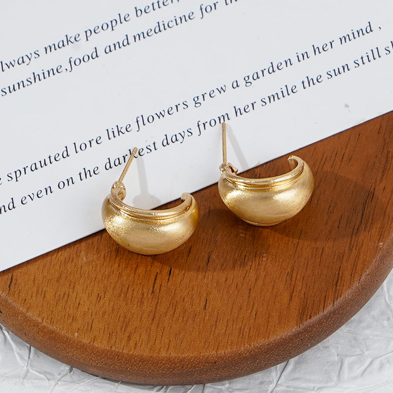 Women's Brushed Frosted Ball Retro Commuter High-grade Earrings