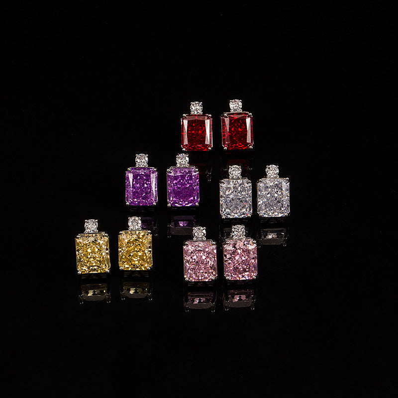 Flower Cut High Carbon Rhinestone Live Earrings
