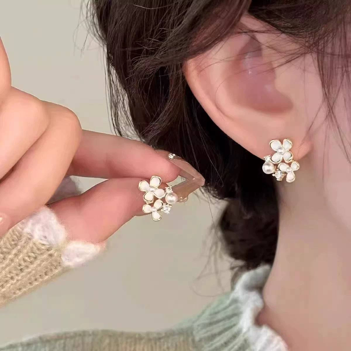 Women's Flower Zircon For Design Fashionable Temperamental Without Rings