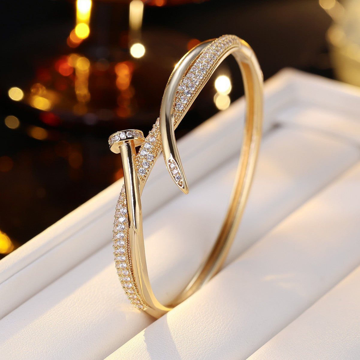 High-grade Nail Surround Shape Fashion Exquisite Bracelets