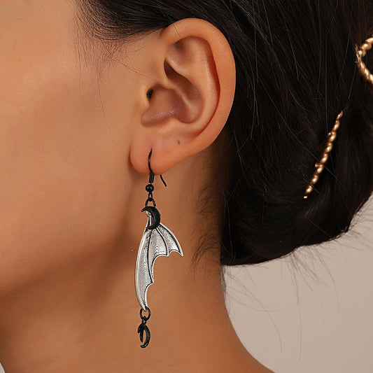 Boucles d'oreilles en forme de champignon à clip simple, ailes de chauve-souris gothiques pour femmes