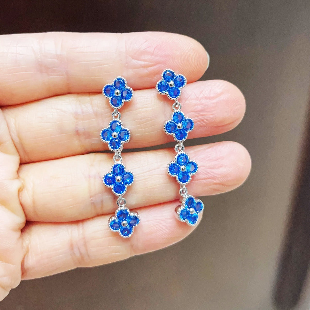 Elegantly With Clover Exuding Ear Accessory Stud Earrings