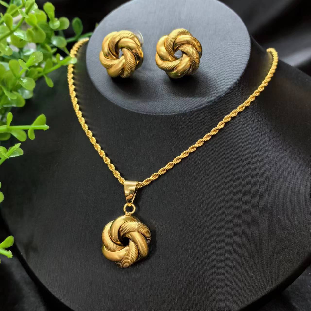 Bridal Ancient French Gold Nigeria Female Jewelry Set