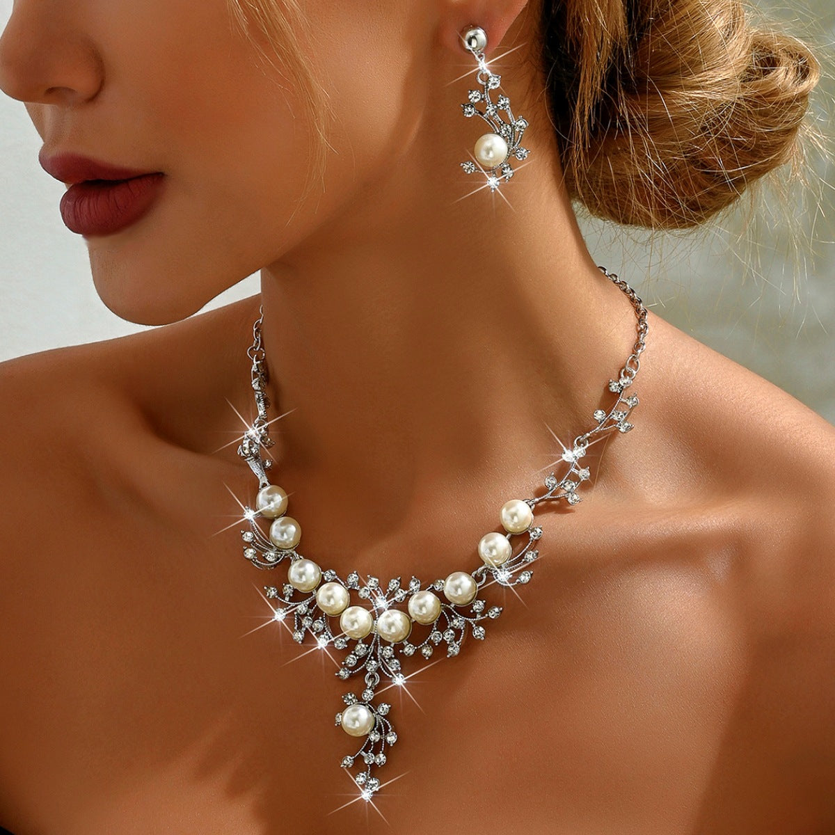 Alloy Suit Female Light Luxury Minority Bride Formal Dress Clavicle Jewelry Set