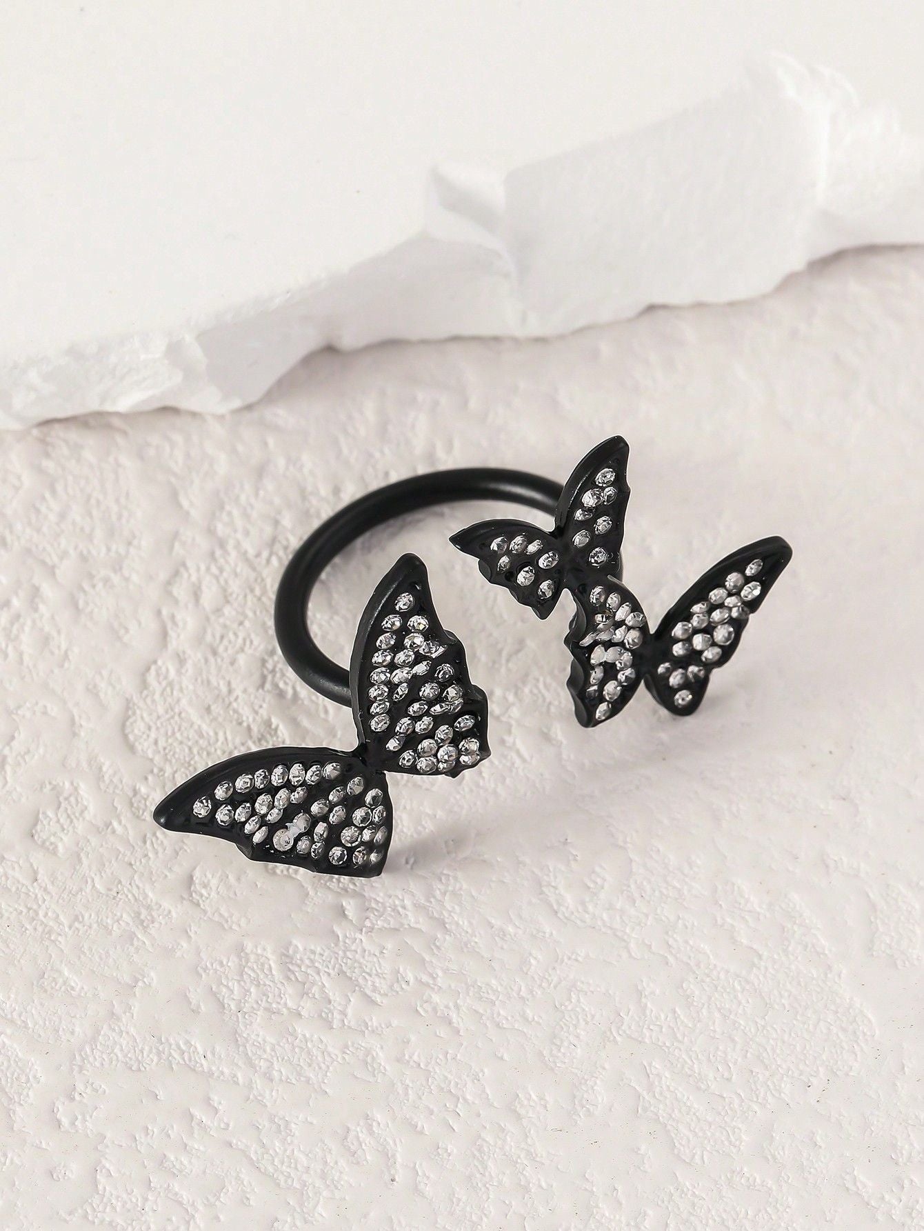 Full Diamond Butterfly Fashionable Exaggerated Light Luxury High-grade Three-dimensional Ring