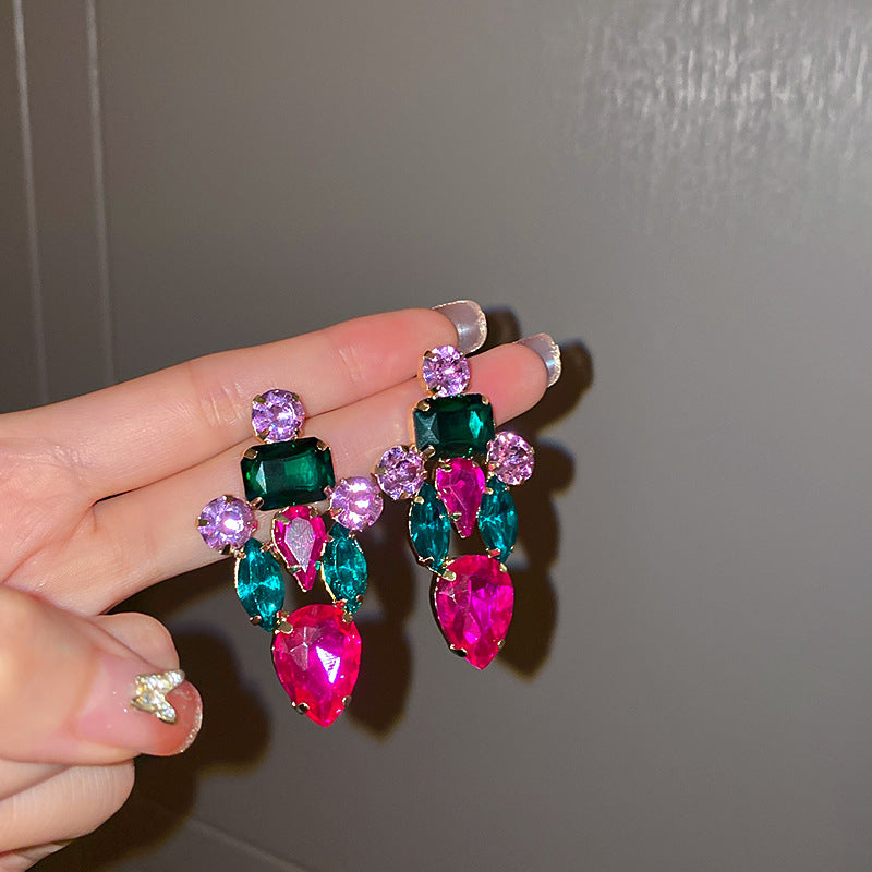 Sier Needle High Profile And Generous Rhinestone Earrings