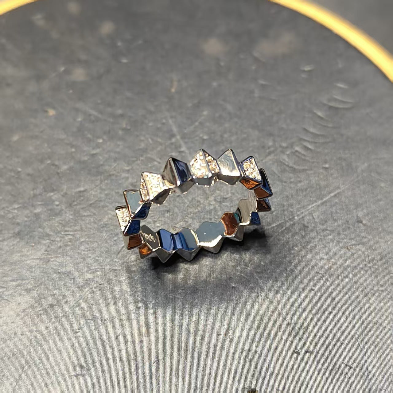 White Diamond Couple Wave Black Gold Rings