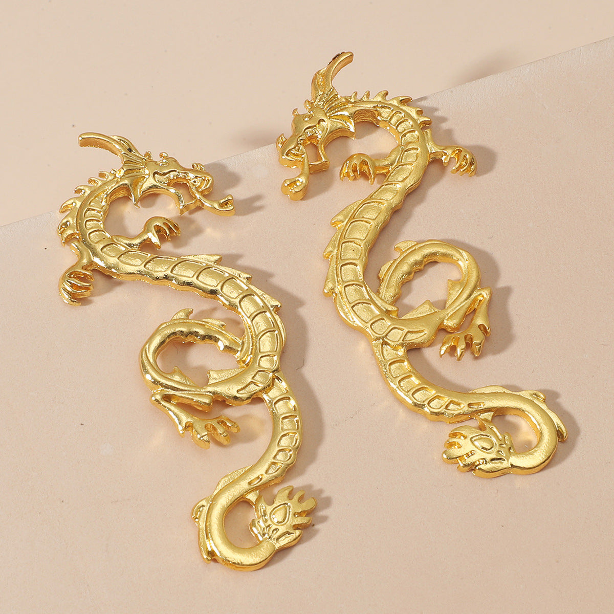 Women's Exaggerated Golden Dragon Retro Elegant Alloy Earrings