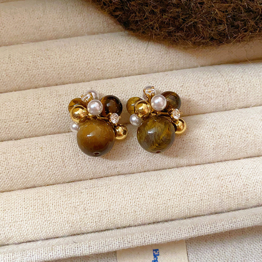 Real Gold Plating Elegance Retro Light Luxury Stud Earrings