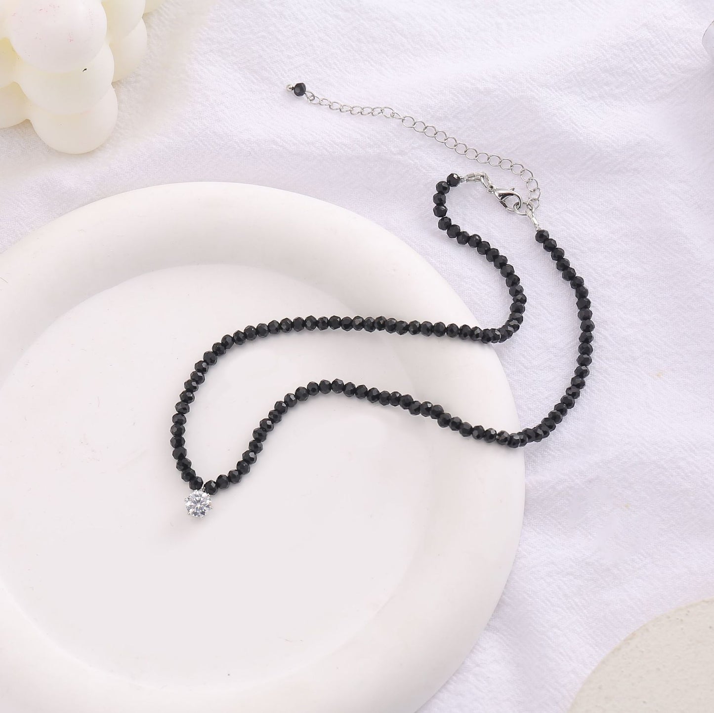 Women's Black Crystal Fashion High-grade Clavicle Chain Necklaces
