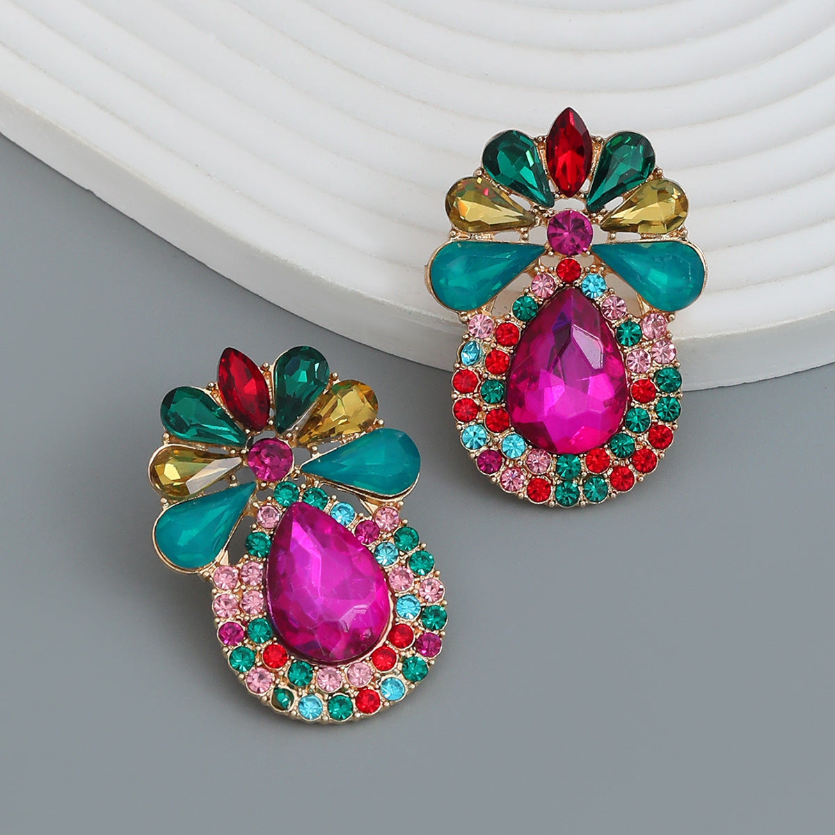 Colorful Crystals Exaggerated Female Alloy Diamond Earrings