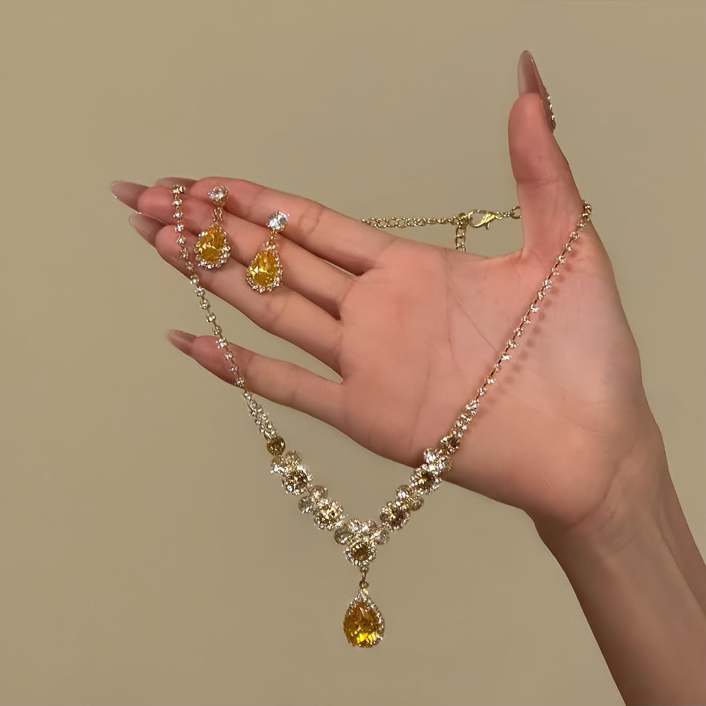Women's Zircon Flower Water Drops Fashion Short Jewelry Set