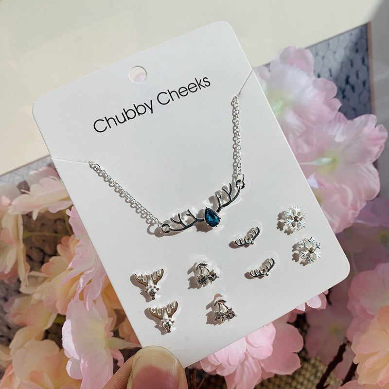 Korean Sier-plated Clover Pearl Heart-shaped Week Ladies Clavicle Chain Rings