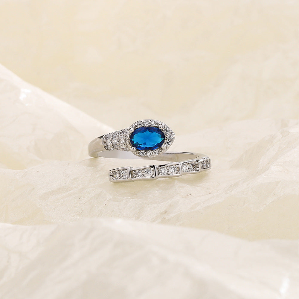 Erschwingliche Ringe mit simulierten Schlangen im Luxusstil mit roten und blauen Diamanten