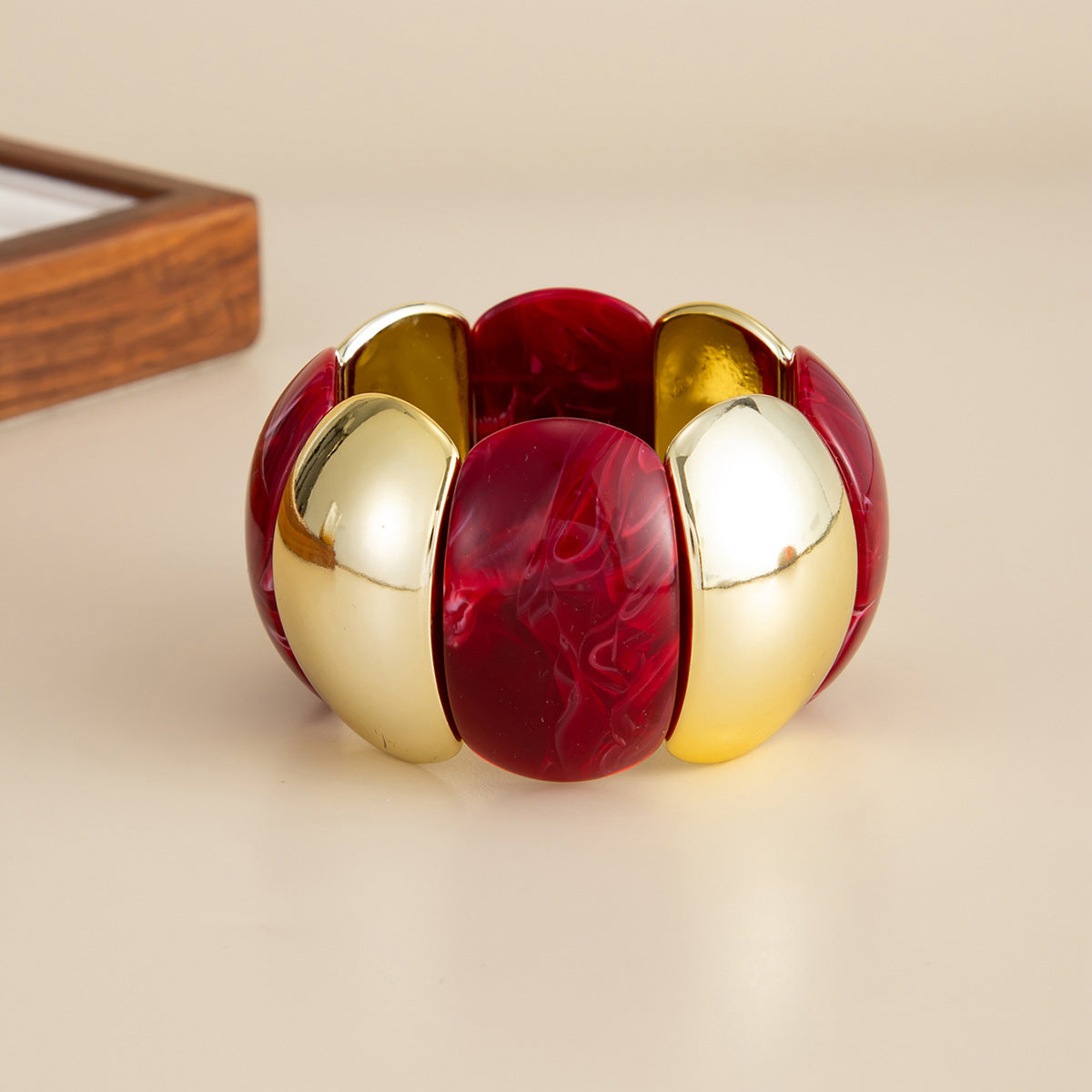 Blooming Resin Exaggerated Acrylic Arc Stitching Bracelet