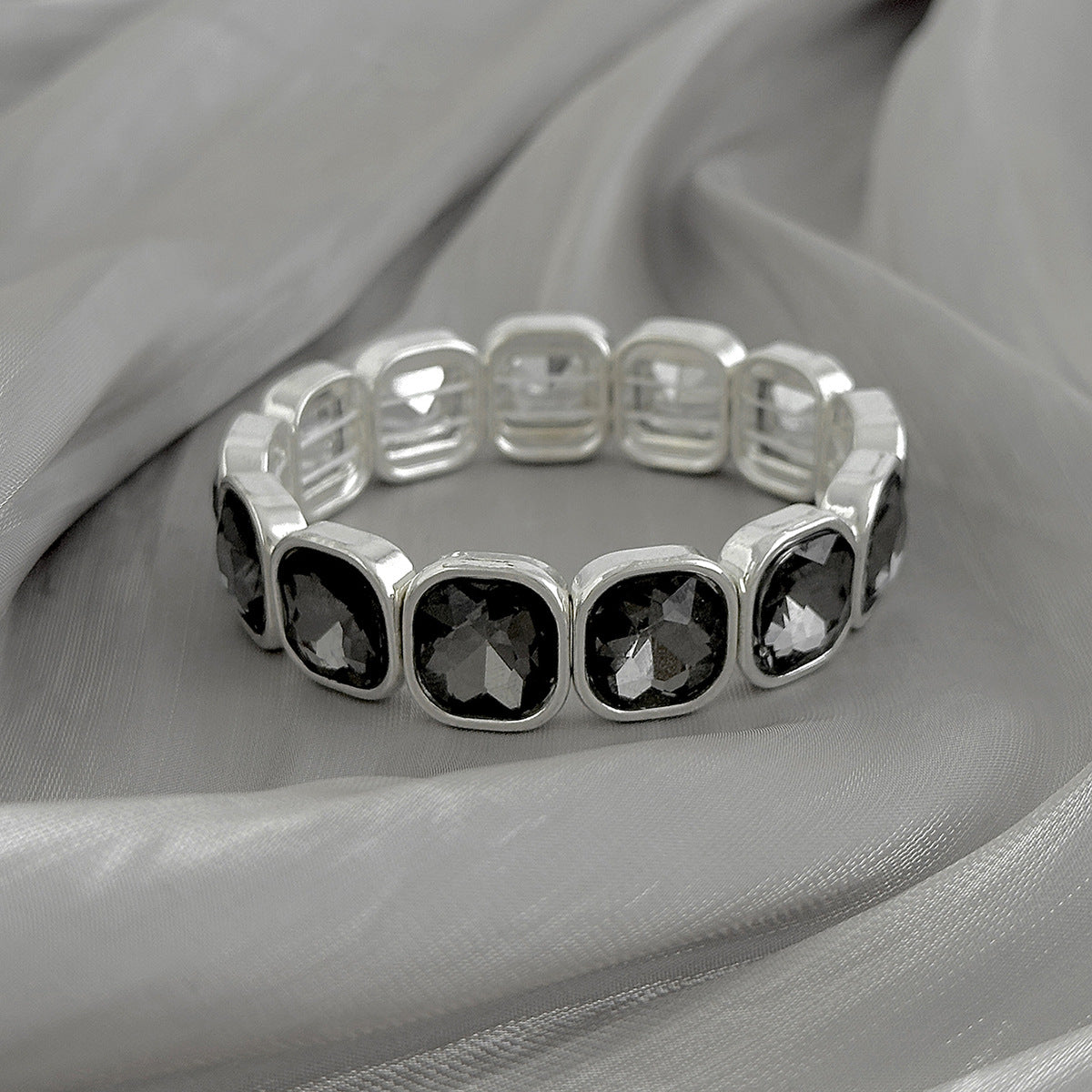 Light Luxury Inlaid Acrylic Diamond Trendy Ring