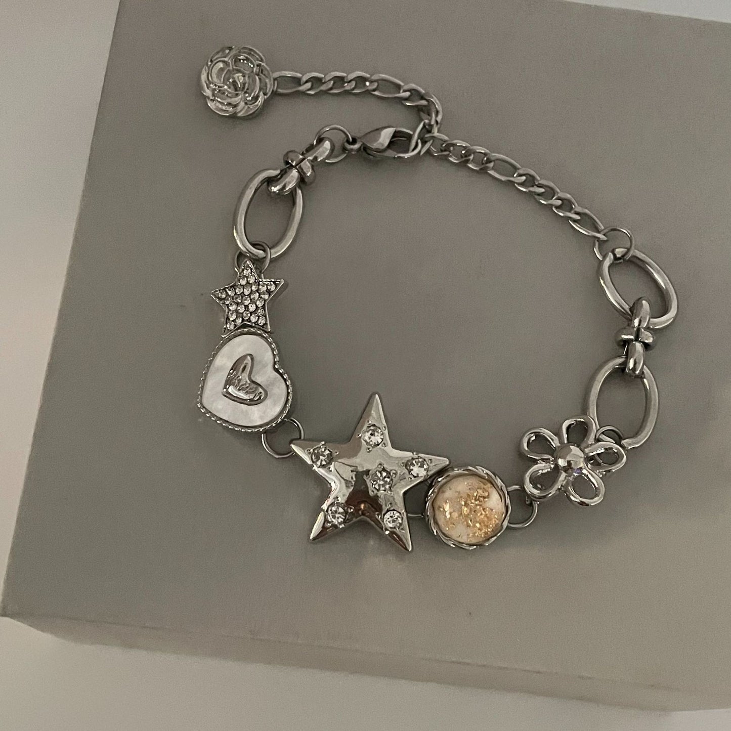 Chaîne étoile et bracelets de conception quotidienne d'amour de fée douce et fraîche