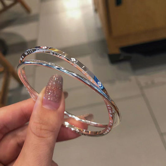 Women's Double Clover High-grade Light Luxury Exquisite Design Closed Solid Bracelet
