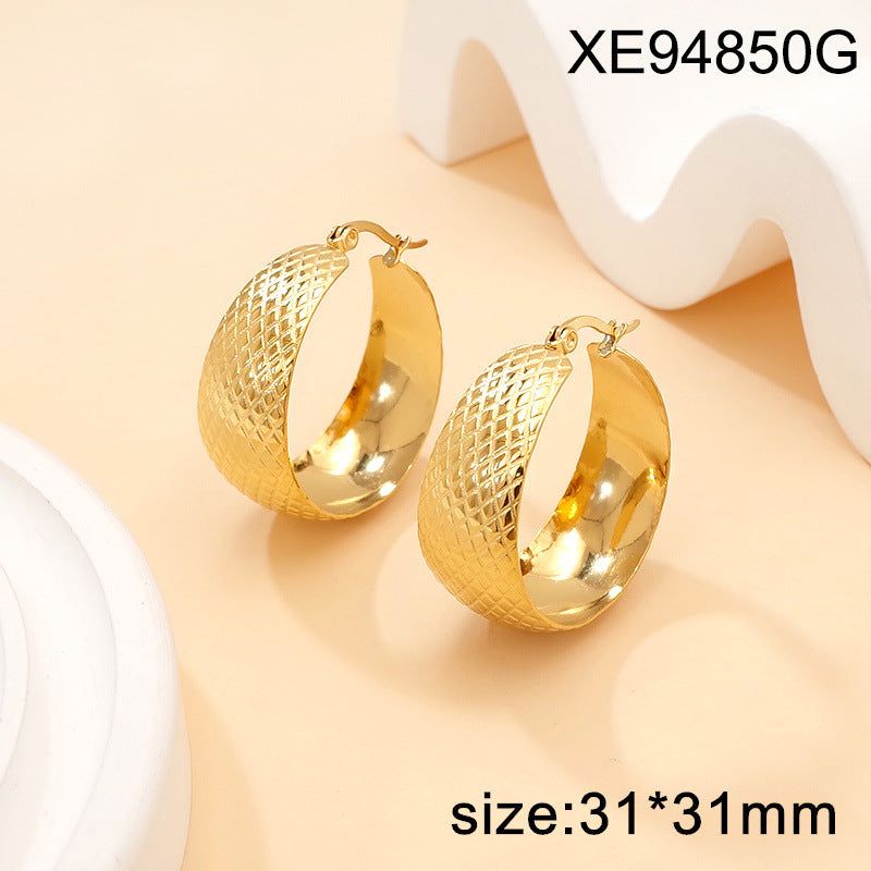 Women's Steel Gold-plated High-grade Exaggerated Geometry Ear Light Earrings