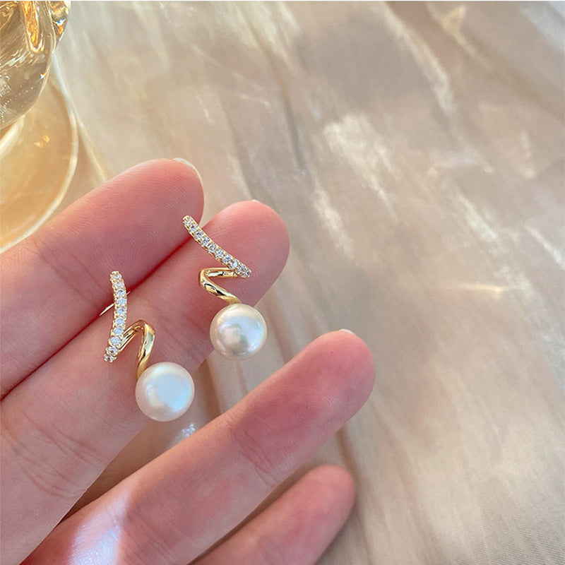 Boucles d'oreilles simples en perles de strass torsadées pour femmes, conception d'aiguille