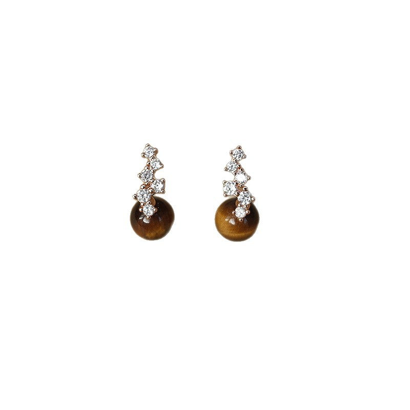 Real Gold Plating Elegance Retro Light Luxury Stud Earrings