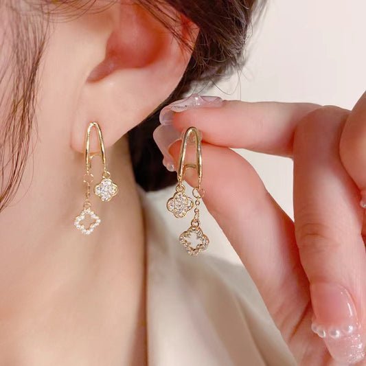 Elegant Four-leaf Flower Simple Versatile Design Earrings