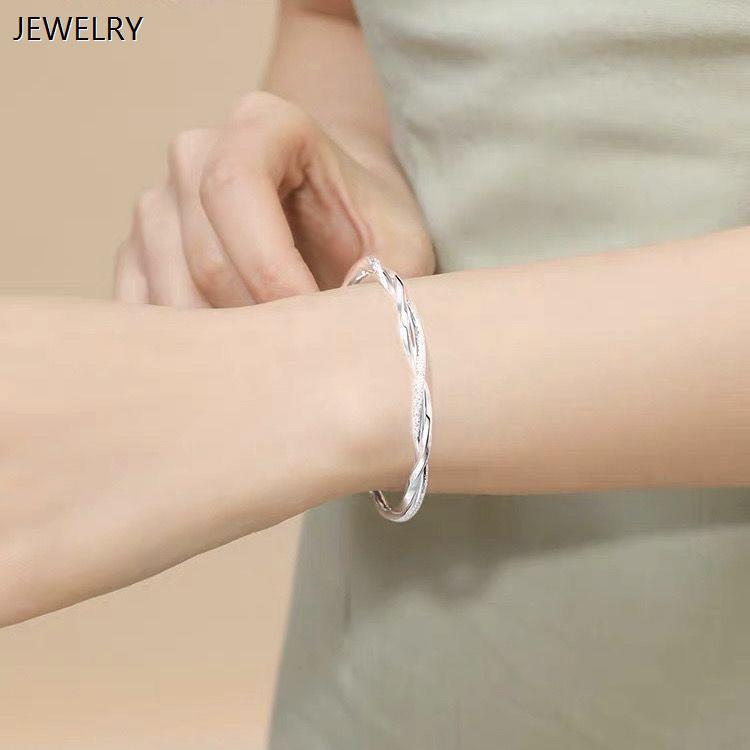 Mobius Strip Push-pull Temperament Girlfriends Birthday Gift Gifts For Bracelet